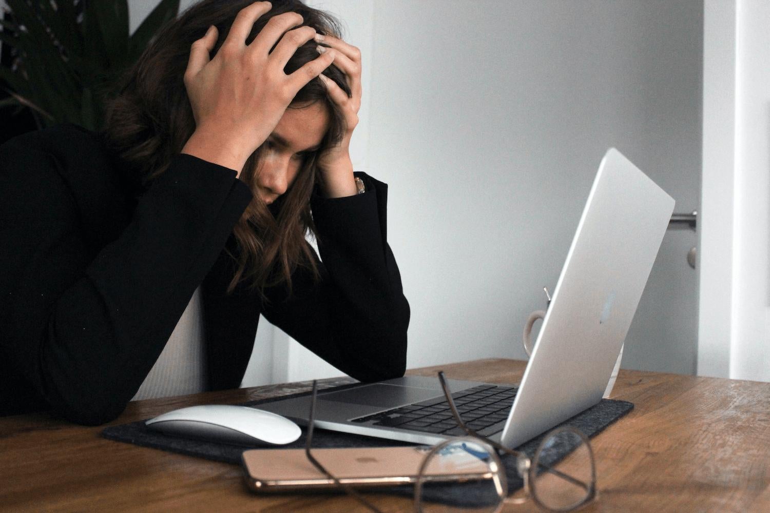 Wypalenie zawodowe i stres w pracy – 5 porad, jak je zwalczyć